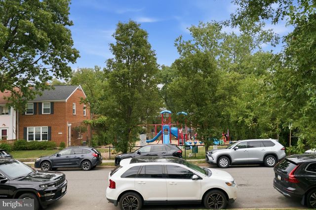 1508 WOODBINE ST, Alexandria, VA 22302