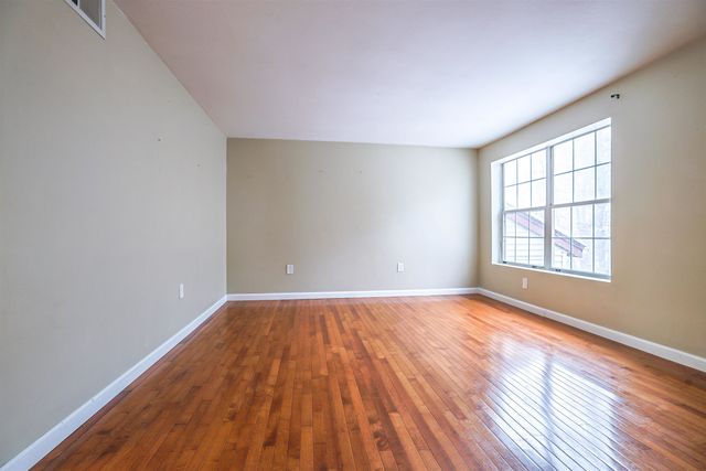 90 East Ridge Road, Merrimack, NH 03054