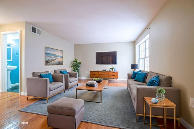 90 East Ridge Road, Merrimack, NH 03054