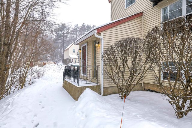 90 East Ridge Road, Merrimack, NH 03054