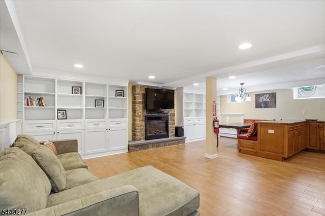 36 Oakland Ave, Franklin Twp., NJ 08873