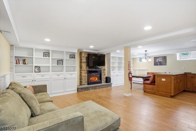 36 Oakland Ave, Franklin Twp., NJ 08873