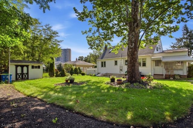 36 Oakland Ave, Franklin Twp., NJ 08873