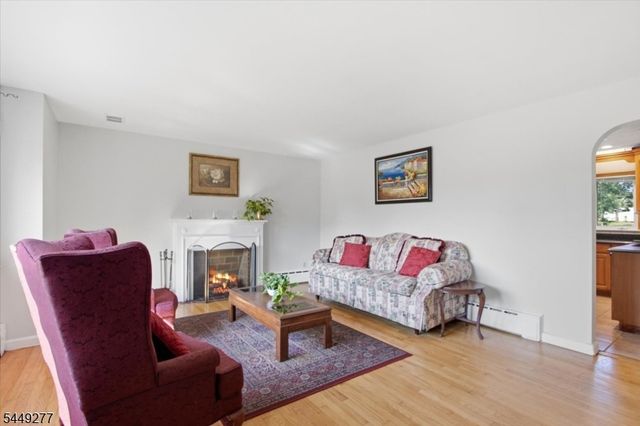 36 Oakland Ave, Franklin Twp., NJ 08873