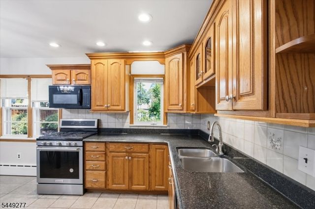 36 Oakland Ave, Franklin Twp., NJ 08873