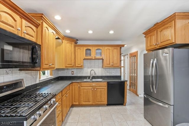 36 Oakland Ave, Franklin Twp., NJ 08873