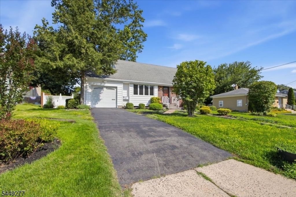 36 Oakland Ave, Franklin Twp., NJ 08873 — photo 2