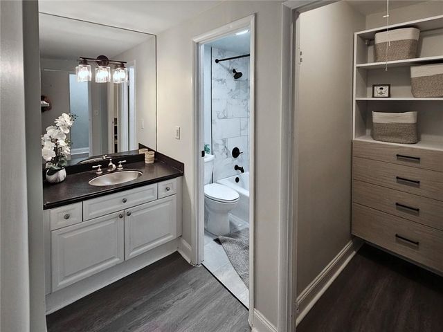 2479 Peachtree Road Road NE 611, Atlanta, GA 30305