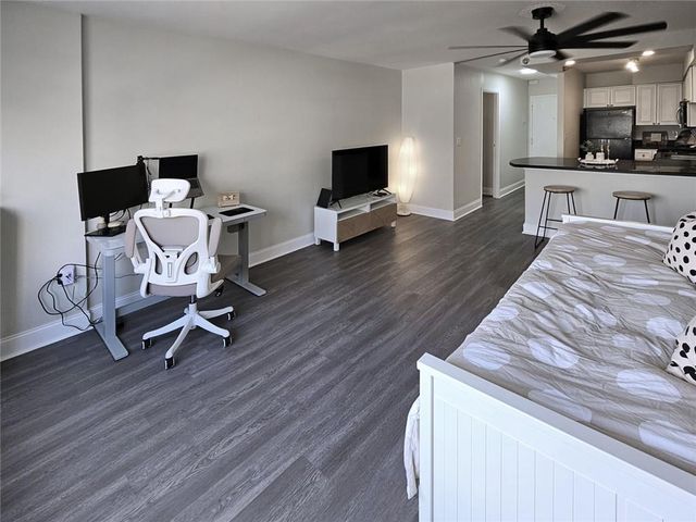 2479 Peachtree Road Road NE 611, Atlanta, GA 30305