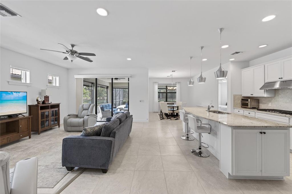 Image 13 of property listing at 17114 SEAFORD WAY, Bradenton, FL 34202