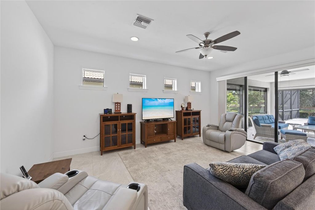 Image 14 of property listing at 17114 SEAFORD WAY, Bradenton, FL 34202