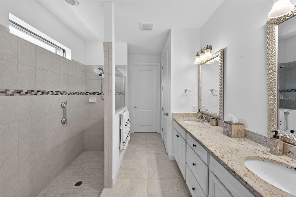 Image 23 of property listing at 17114 SEAFORD WAY, Bradenton, FL 34202