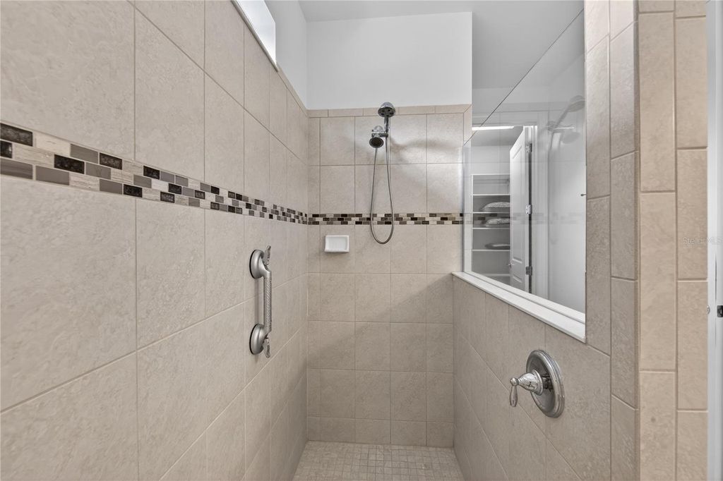 Image 24 of property listing at 17114 SEAFORD WAY, Bradenton, FL 34202