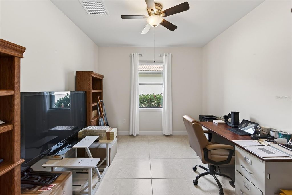 Image 28 of property listing at 17114 SEAFORD WAY, Bradenton, FL 34202