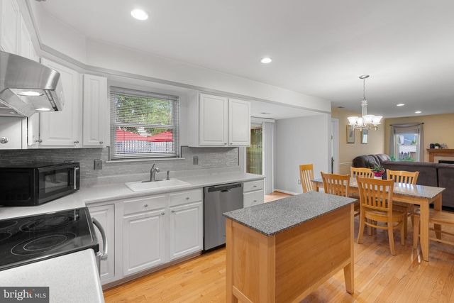 1 TENBY, Marlton, NJ 08053