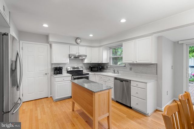 1 TENBY, Marlton, NJ 08053