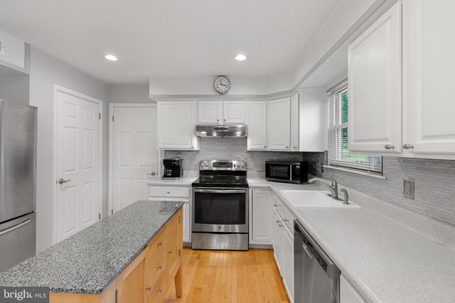 1 TENBY, Marlton, NJ 08053