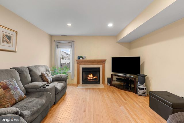 1 TENBY, Marlton, NJ 08053