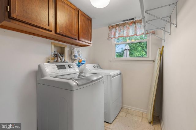1 TENBY, Marlton, NJ 08053
