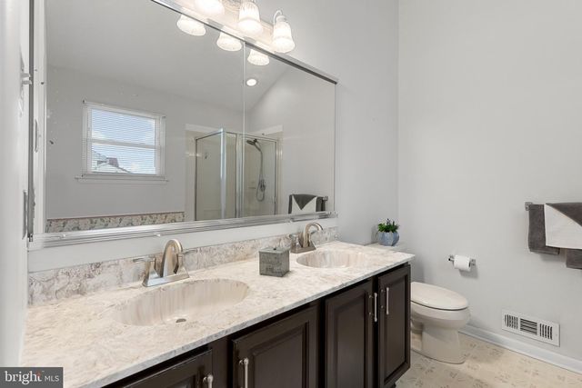 1 TENBY, Marlton, NJ 08053