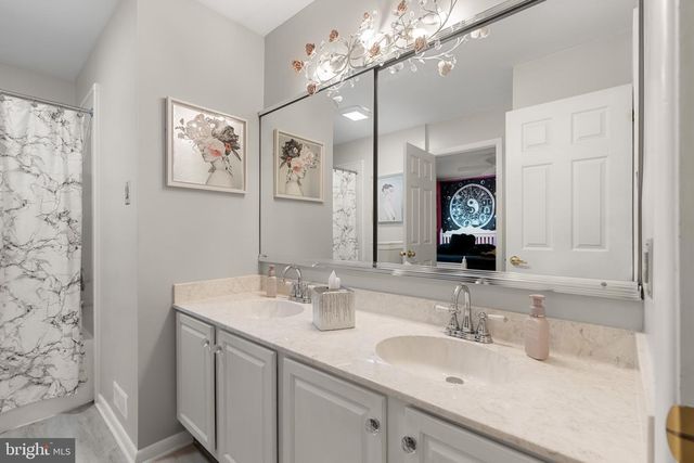 1 TENBY, Marlton, NJ 08053