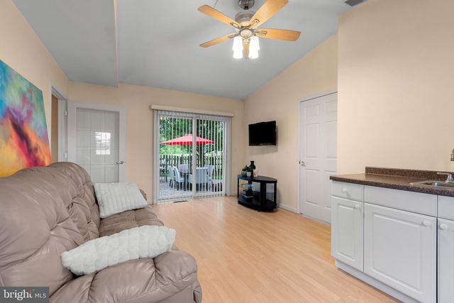 1 TENBY, Marlton, NJ 08053