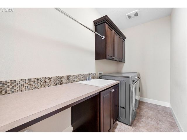 11379 Nw ODEON Ln, Portland, OR 97229