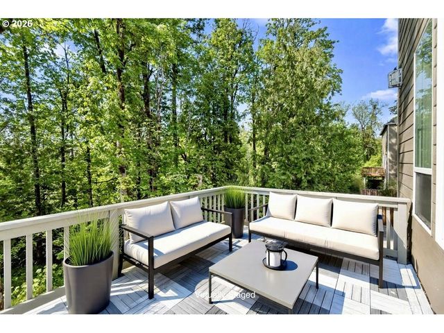 11379 Nw ODEON Ln, Portland, OR 97229