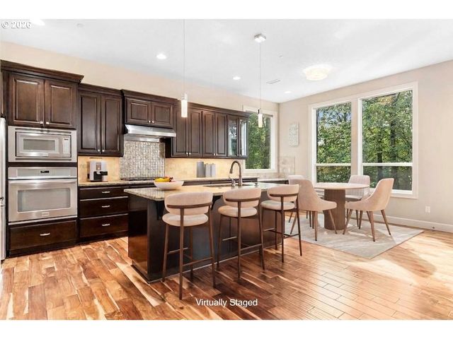 11379 Nw ODEON Ln, Portland, OR 97229
