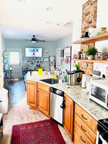 520 SE Riverside Drive, Evansville, IN 47713