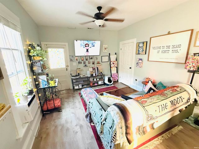 520 SE Riverside Drive, Evansville, IN 47713