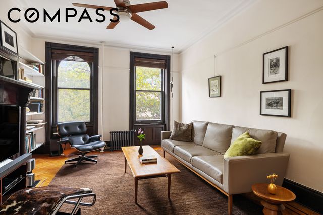 288 A Vanderbilt Avenue, New York City, NY 11205
