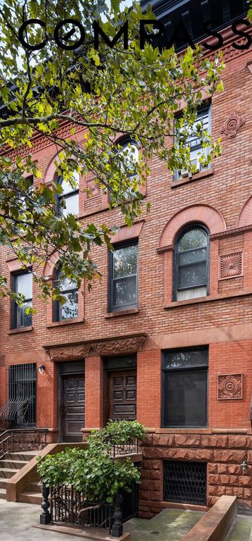 288 A Vanderbilt Avenue, New York City, NY 11205