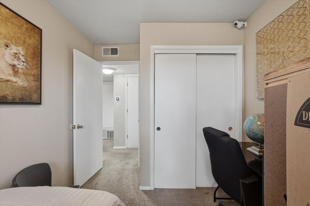 259 La Vida Nueva Del Oeste SW, Albuquerque, NM 87105