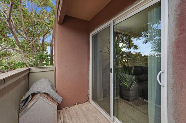 259 La Vida Nueva Del Oeste SW, Albuquerque, NM 87105