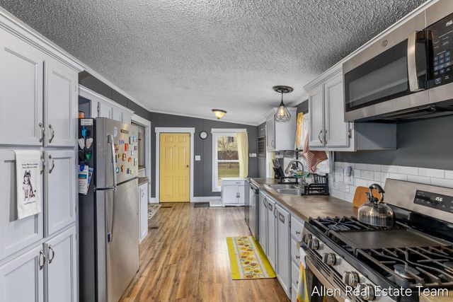 11908 128th Avenue, Grand Haven, MI 49417