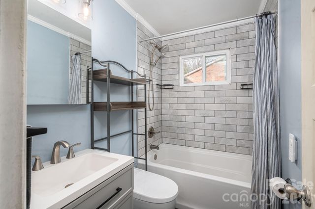 708 Noles Drive, Mount Holly, NC 28120