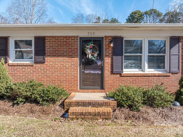 708 Noles Drive, Mount Holly, NC 28120
