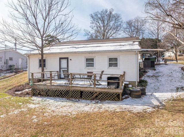 708 Noles Drive, Mount Holly, NC 28120