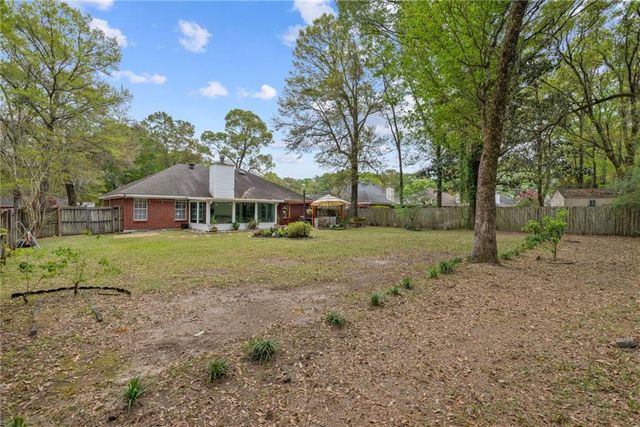 550 Lakeview Woods Drive, Mobile, AL 36695