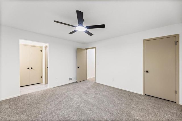 11901 W 100th Street, Lenexa, KS 66215