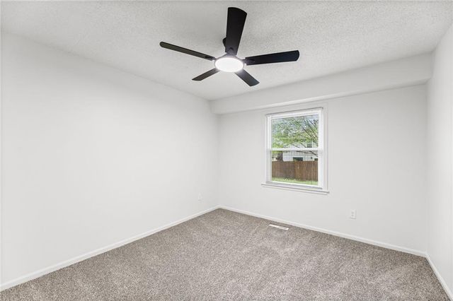 11901 W 100th Street, Lenexa, KS 66215