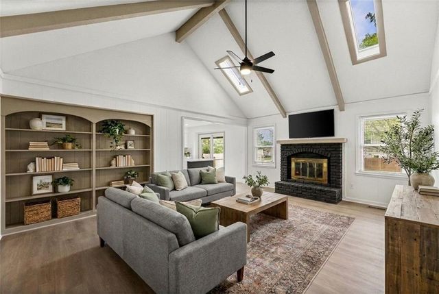 11901 W 100th Street, Lenexa, KS 66215