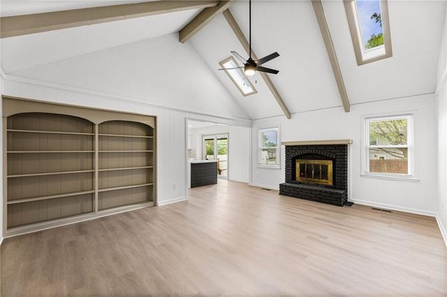 11901 W 100th Street, Lenexa, KS 66215