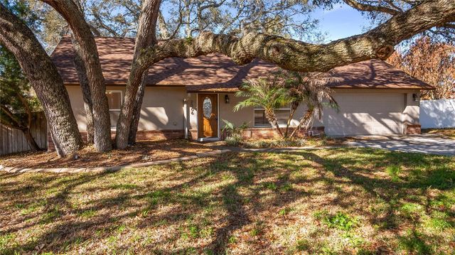 2006 THE CRESCENT, Clermont, FL 34711