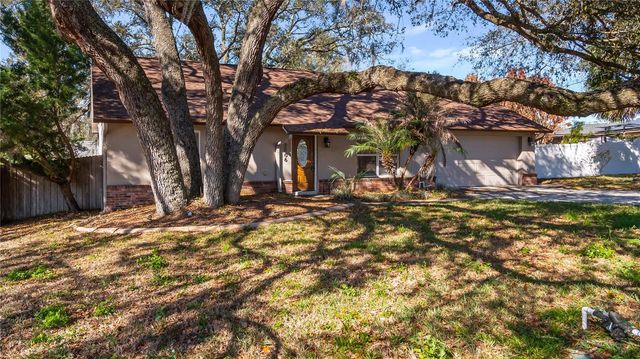 2006 THE CRESCENT, Clermont, FL 34711