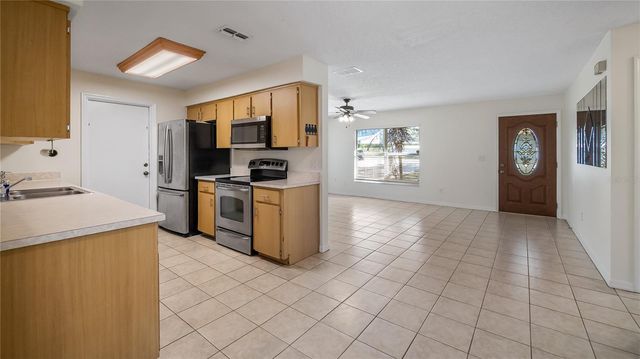 2006 THE CRESCENT, Clermont, FL 34711