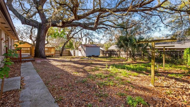 2006 THE CRESCENT, Clermont, FL 34711