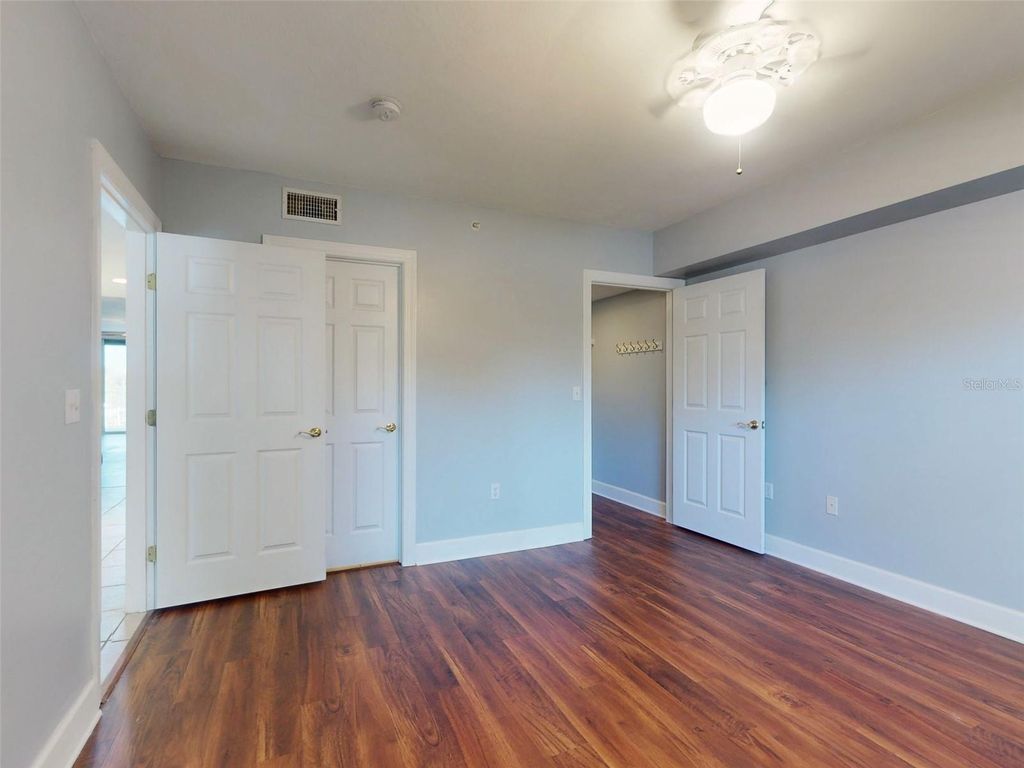 Image 16 of property listing at 430 BOUCHELLE DRIVE 202, New Smyrna Beach, FL 32169