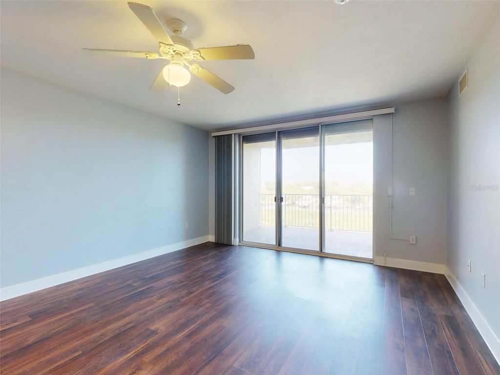 Image 31 of property listing at 430 BOUCHELLE DRIVE 202, New Smyrna Beach, FL 32169